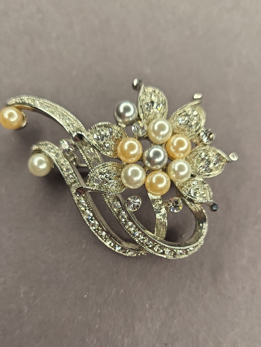 Elegant Pearl and Crystal Flower Brooch in Gold-tone